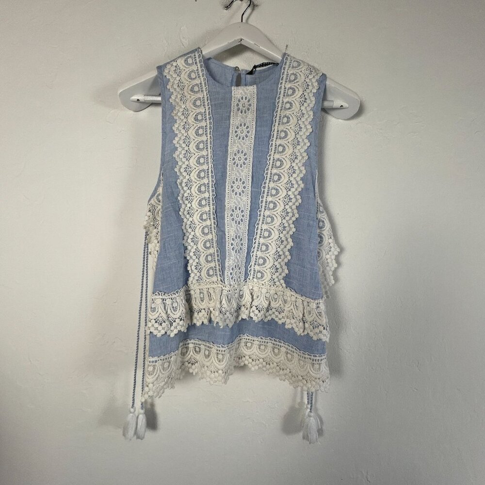 Zara Woman Chambray Lace Sleeveless Tank Top Blouse XS Blue/White Tasseled New